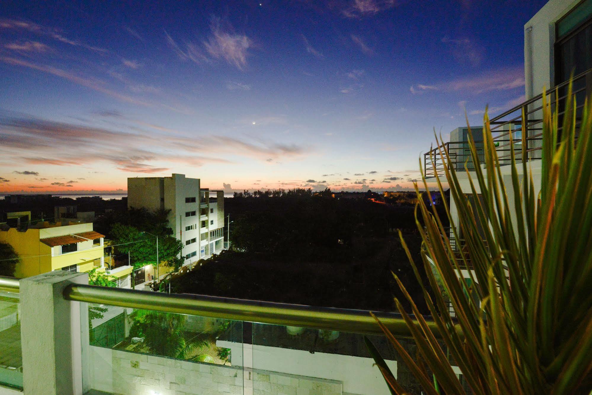La Playa Condo ปลายาเดลการ์เมน ภายนอก รูปภาพ