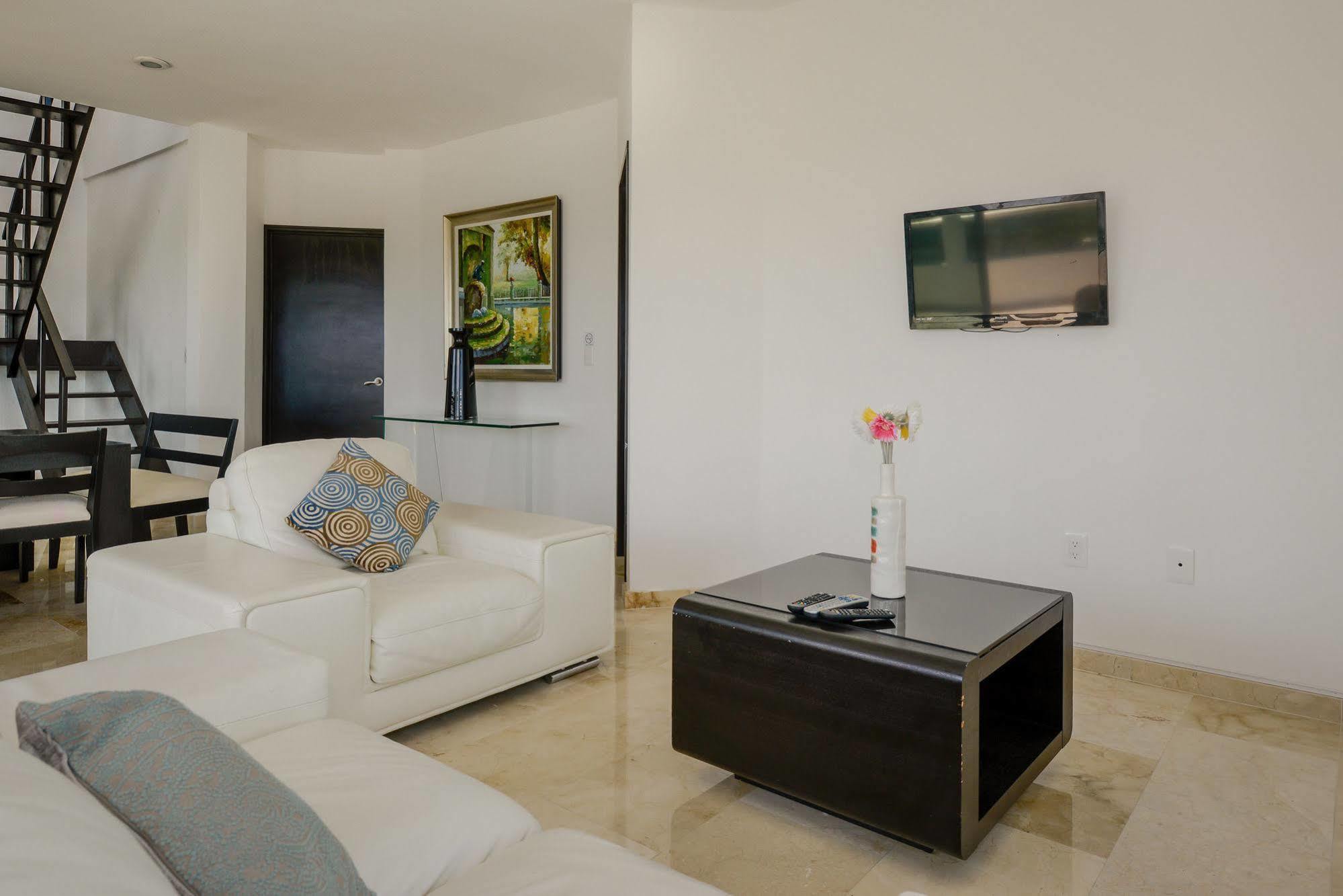 La Playa Condo ปลายาเดลการ์เมน ภายนอก รูปภาพ